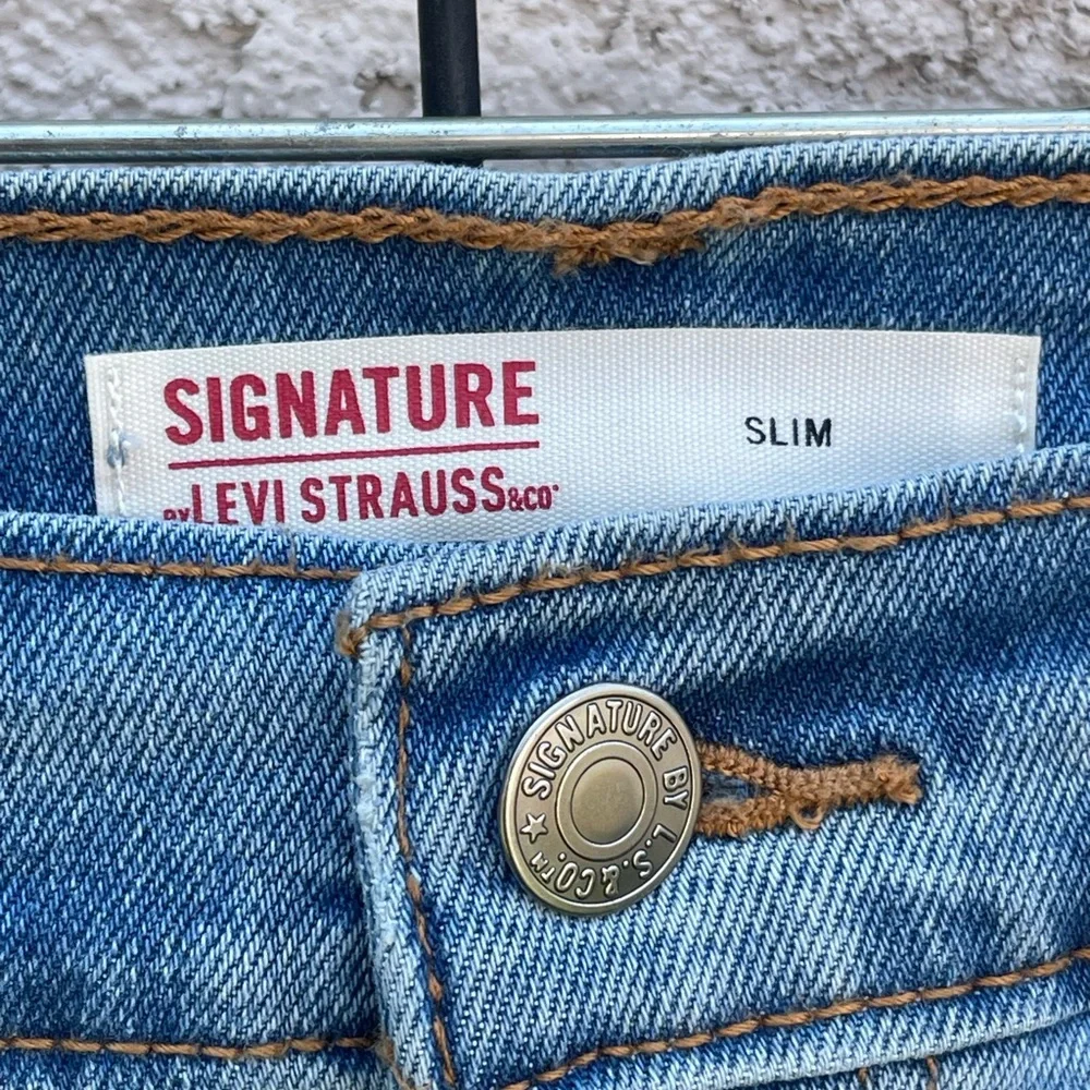 Signature by Levi Strauss & Co Slim women’s jeans size 30x30